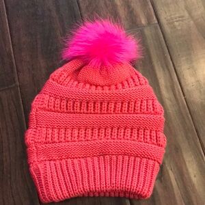 Doesn’t have a brand, fits 3-5 year olds.